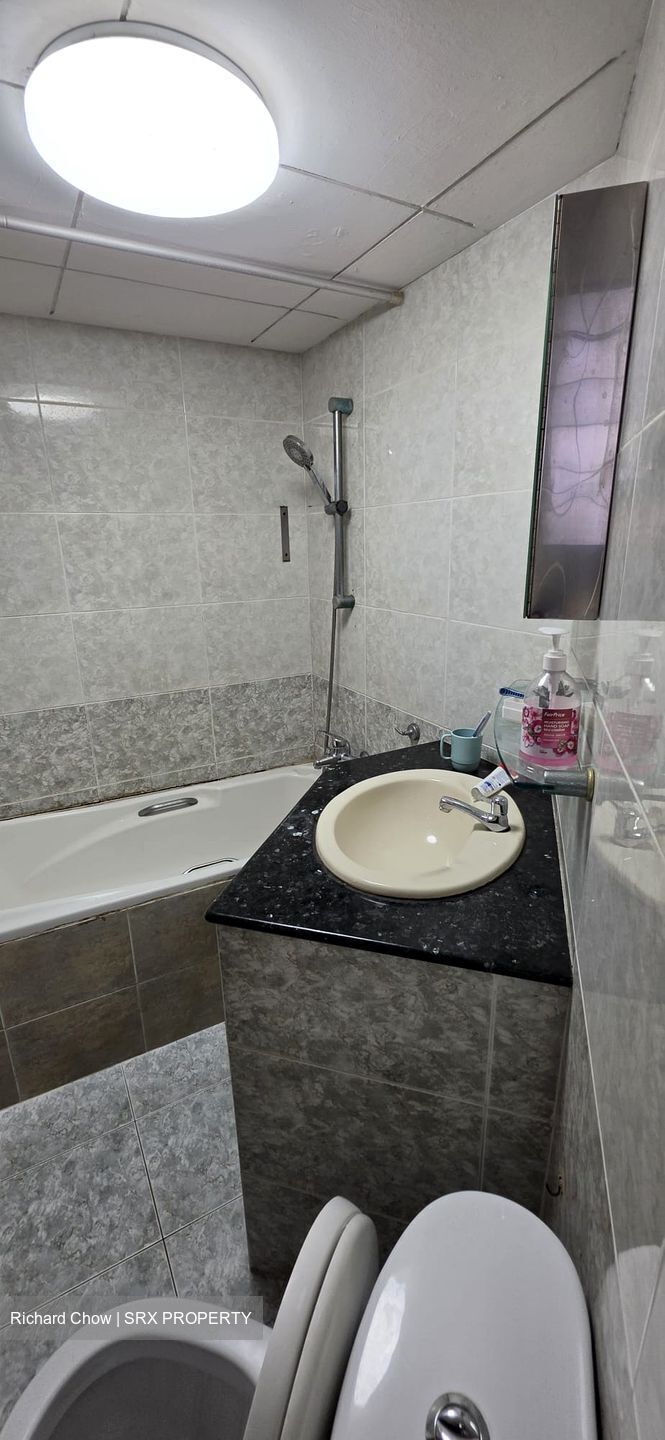 Ivory Heights (D22), Condominium #589868521